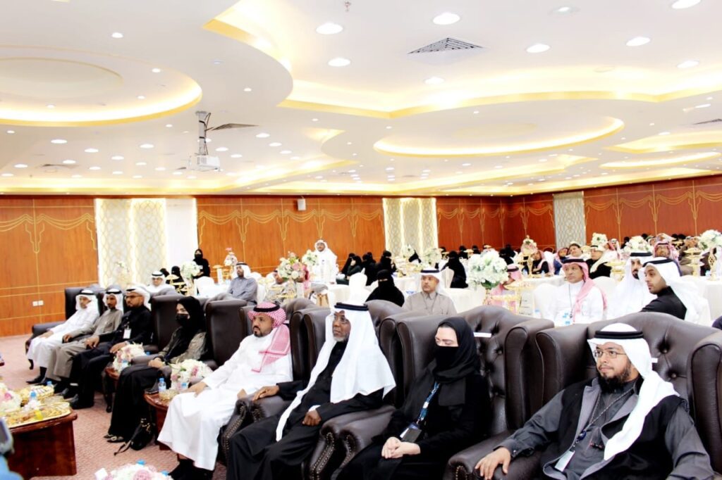 مدير عام فرع الموارد البشرية والتنمية الاجتماعية بالإنابة بمنطقة المدينة المنورة ترعى حفل تدشين المبادرة التطوعية لفريق فرسان الصُفّة بقدراتنا نحلم ونحقق