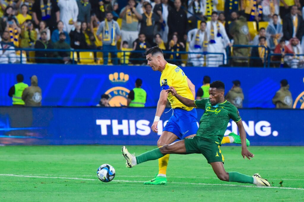 رونالدو يقود النصر للفوز على الخليج ويواجه الهلال فى نهائى كأس خادم الحرمين