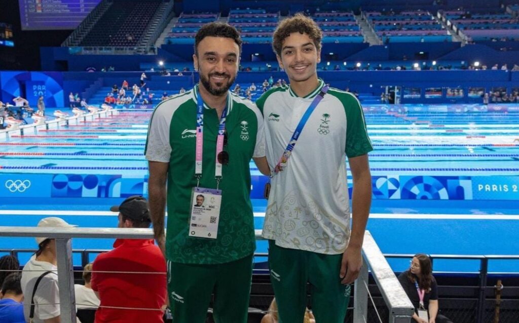 السباح السعودي السراج يحقق المركز الأول في التصفية الثالثة لسباق 100م في دورة الألعاب الأولمبية “باريس 2024”