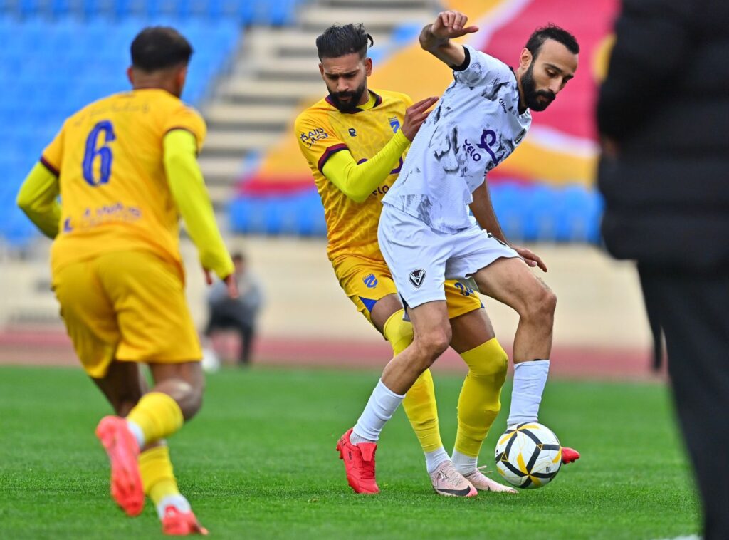 “الحزم”.. يتغلب على الصفا بثلاثية نظيفة