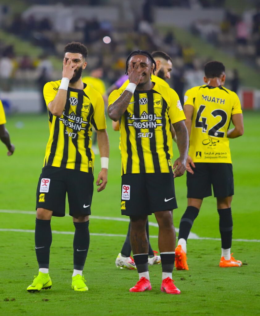 الاتحاد ينتصر على الخلود بنتيجة 4-3 في مباراة مثيرة ضمن مباريات الجولة 18 من دوري روشن السعودي الاتحاد ينتصر على الخلود بنتيجة 4-3 في مباراة مثيرة ضمن مباريات الجولة 18 من دوري روشن السعودي