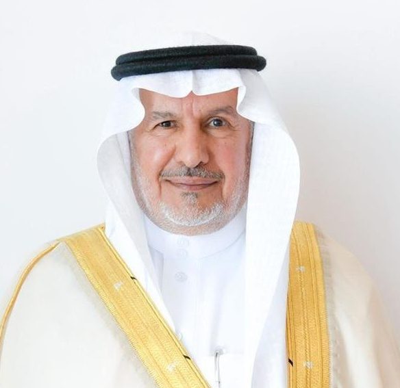 الدكتور عبدالله الربيعة يُعلن نجاح عملية فصل التوأم السعودي الملتصق “يارا ولارا”