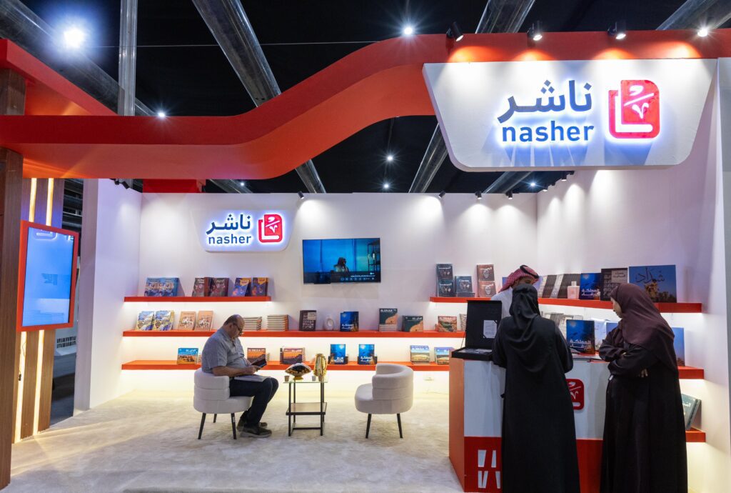 ناشر تصدر الكتاب السعودي إلى العالم بخمس لغات