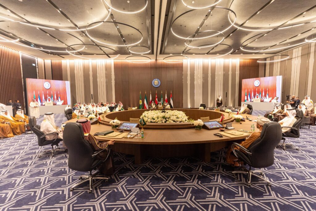 نيابةً عن سمو وزير الخارجية.. وكيل الوزارة للشؤون الدولية المتعددة يشارك في الاجتماع الوزاري الخليجي في دورته الـ165