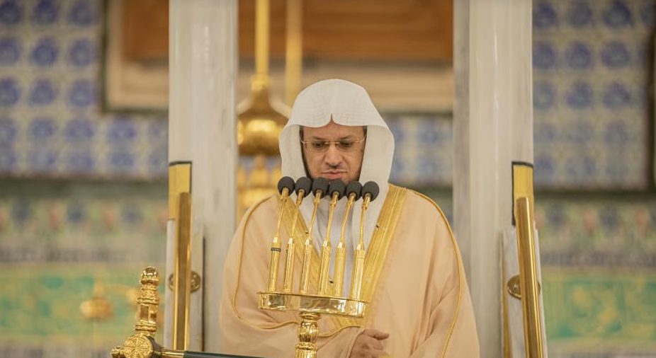 الشيخ الدكتور عبدالمحسن القاسم في خطبة الجمعة من المسجد النبوي: توحيد الله ولوازمه؛ أعظم سبيل للنجاة من عذاب القبر