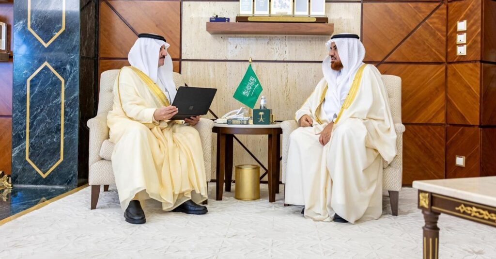 أمير المنطقة الشرقية يدشّن التصفيات النهائية لمسابقة الملك سلمان لحفظ القرآن الكريم وتلاوته وتفسيره