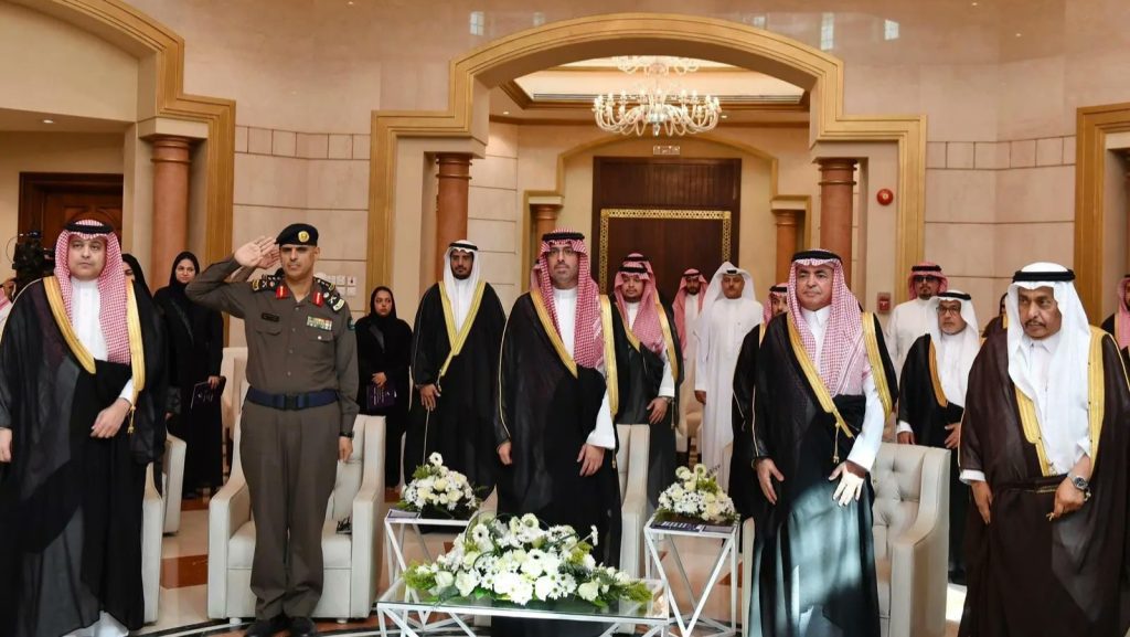 محافظ جدة يدشن حملة “كيف حالهم 4” محافظ جدة يدشن حملة “كيف حالهم 4”