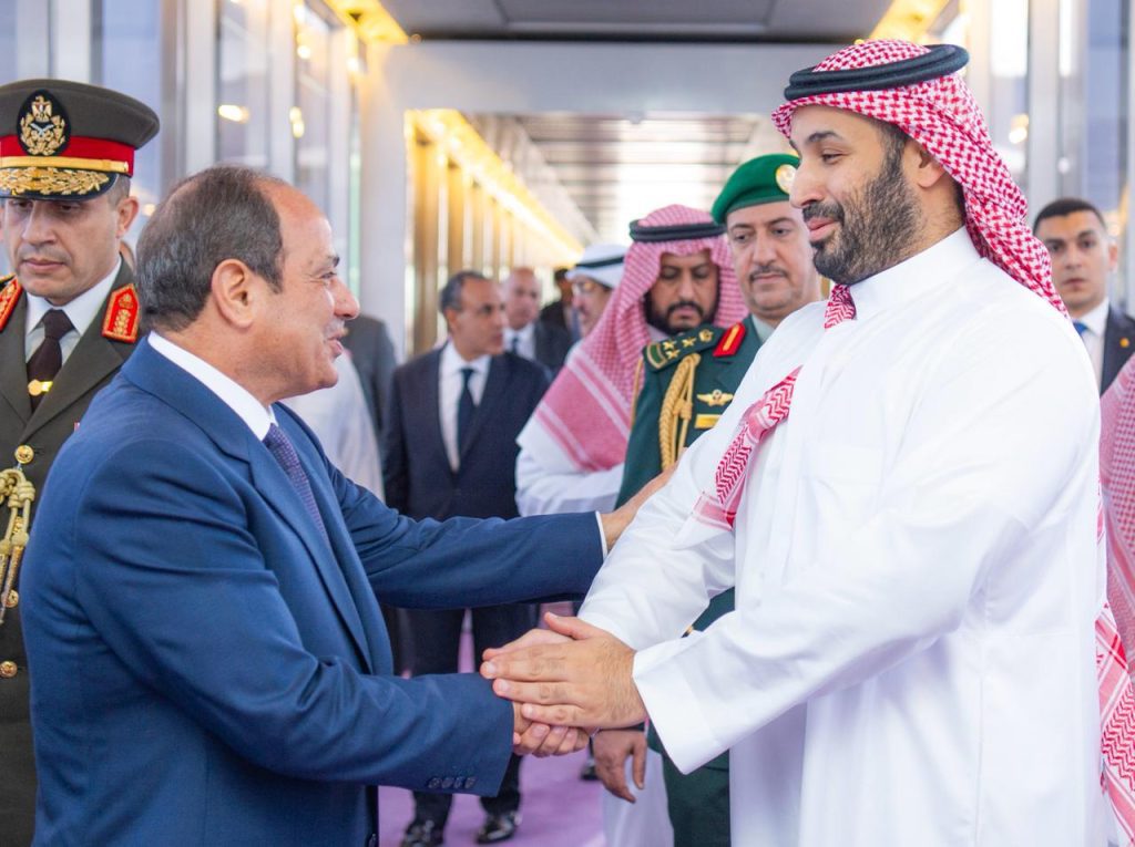 رئيس جمهورية مصر العربية يغادر جدة وسمو ولي العهد في مقدمة مودعيه