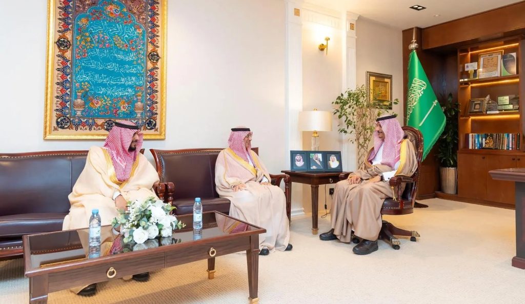 محافظ حفر الباطن يستقبل الرئيس التنفيذي لمطارات الدمام