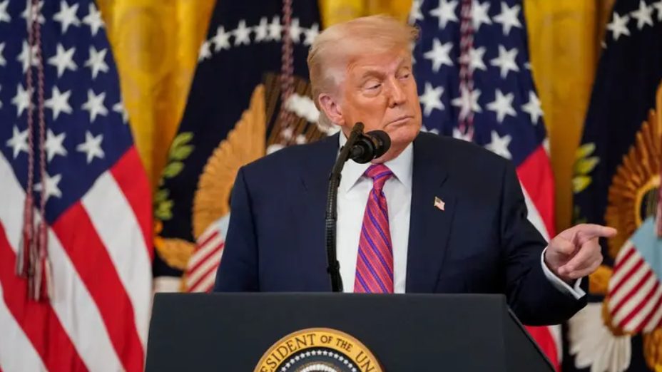 “ترمب” يعلن وقفاً لإطلاق النار مع إيران لمدة أسبوعين واستجابة لمبادرة باكستان