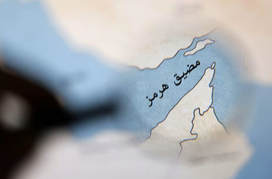 سفينتا حاويات صينيتان تتراجعان عن عبور هرمز رغم تعهّدات إيرانية بمرور آمن