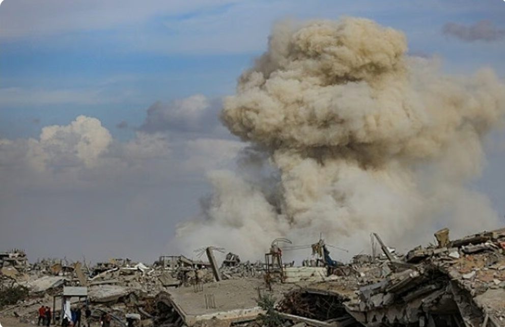 8 قتلى من الشرطة الفلسطينية في غارة إسرائيلية وسط غزة