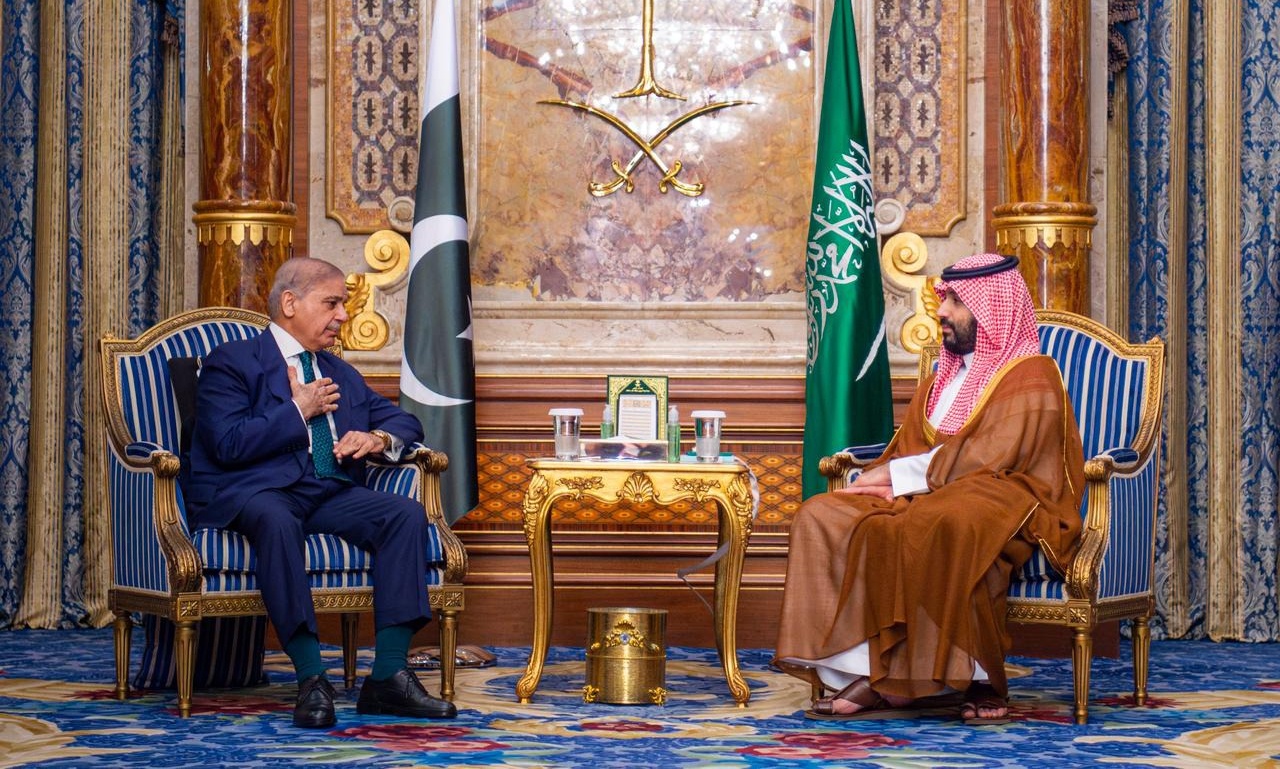 سمو ولي العهد يلتقي رئيس الوزراء في جمهورية باكستان الإسلامية سمو ولي العهد يلتقي رئيس الوزراء في جمهورية باكستان الإسلامية