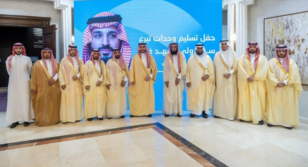 أمير منطقة الجوف يسلّم وثائق تملك الوحدات السكنية للمستفيدين من تبرع سمو ولي العهد