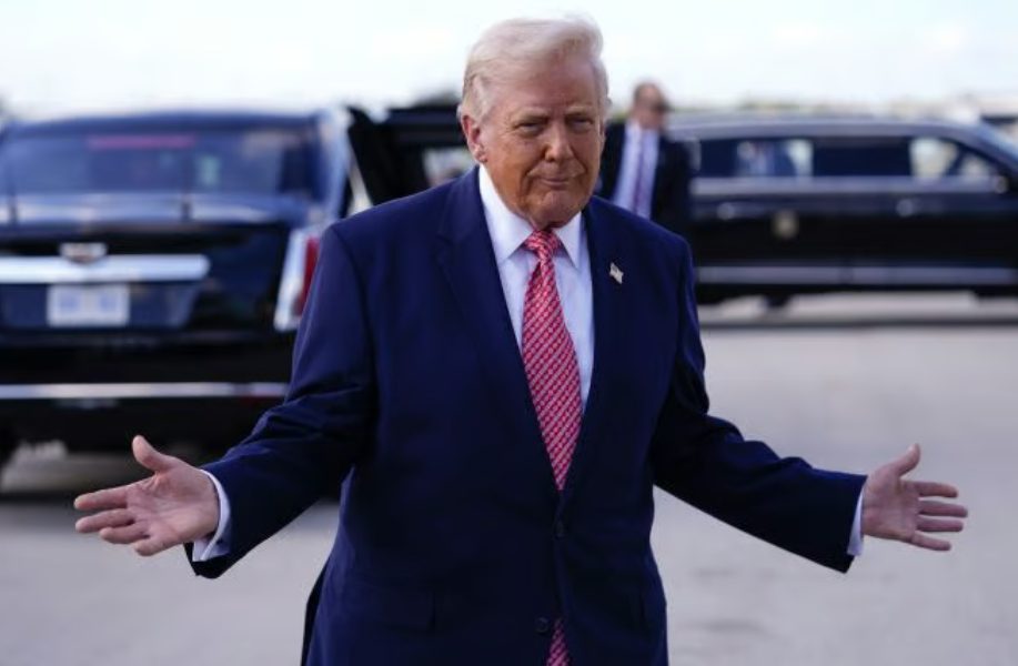 ترامب يلوّح بحصار بحري على إيران ويقدّم «عرضاً نهائياً» عبر مفاوضات باكستان