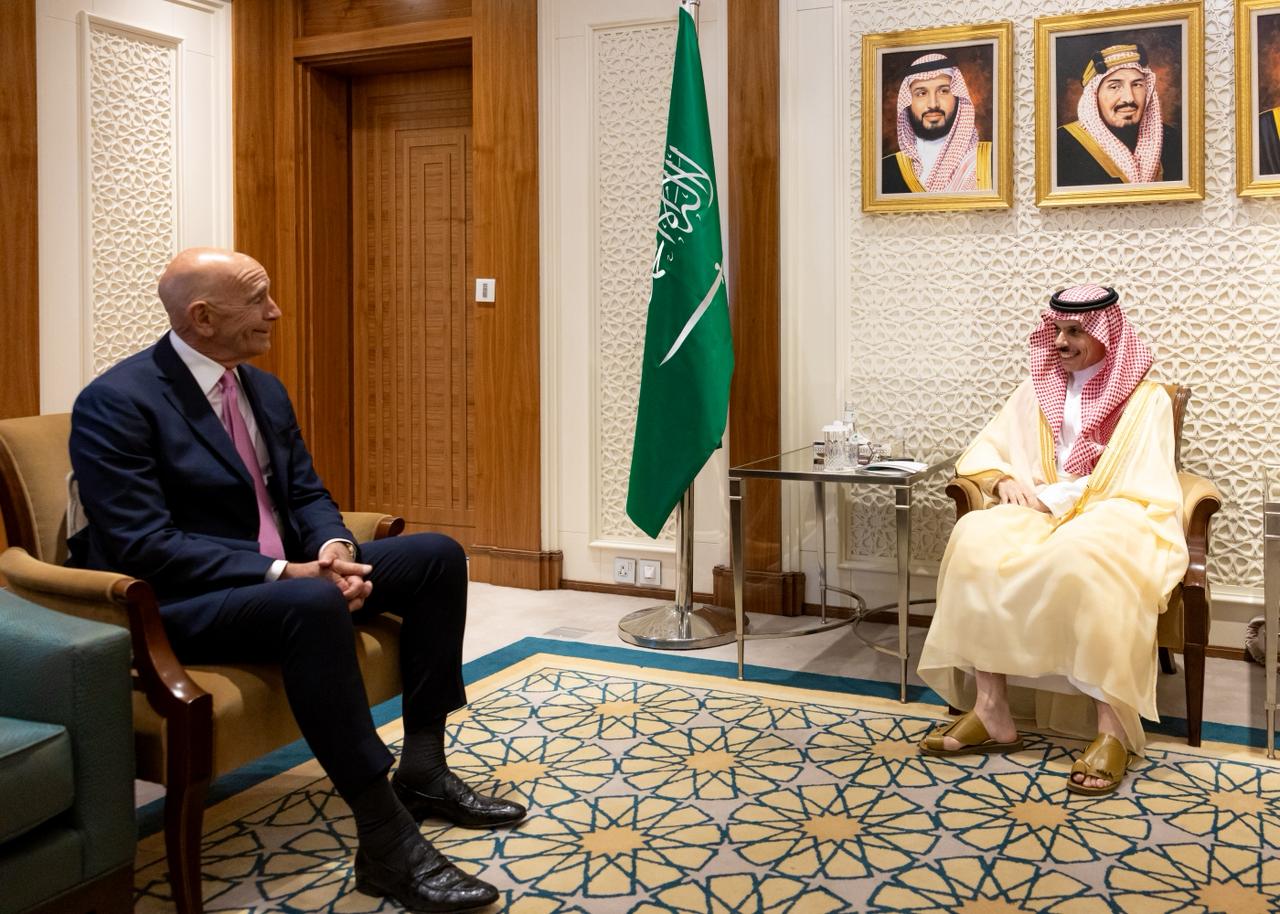 وزير الخارجية يستقبل مبعوث الولايات المتحدة الأمريكية إلى سوريا