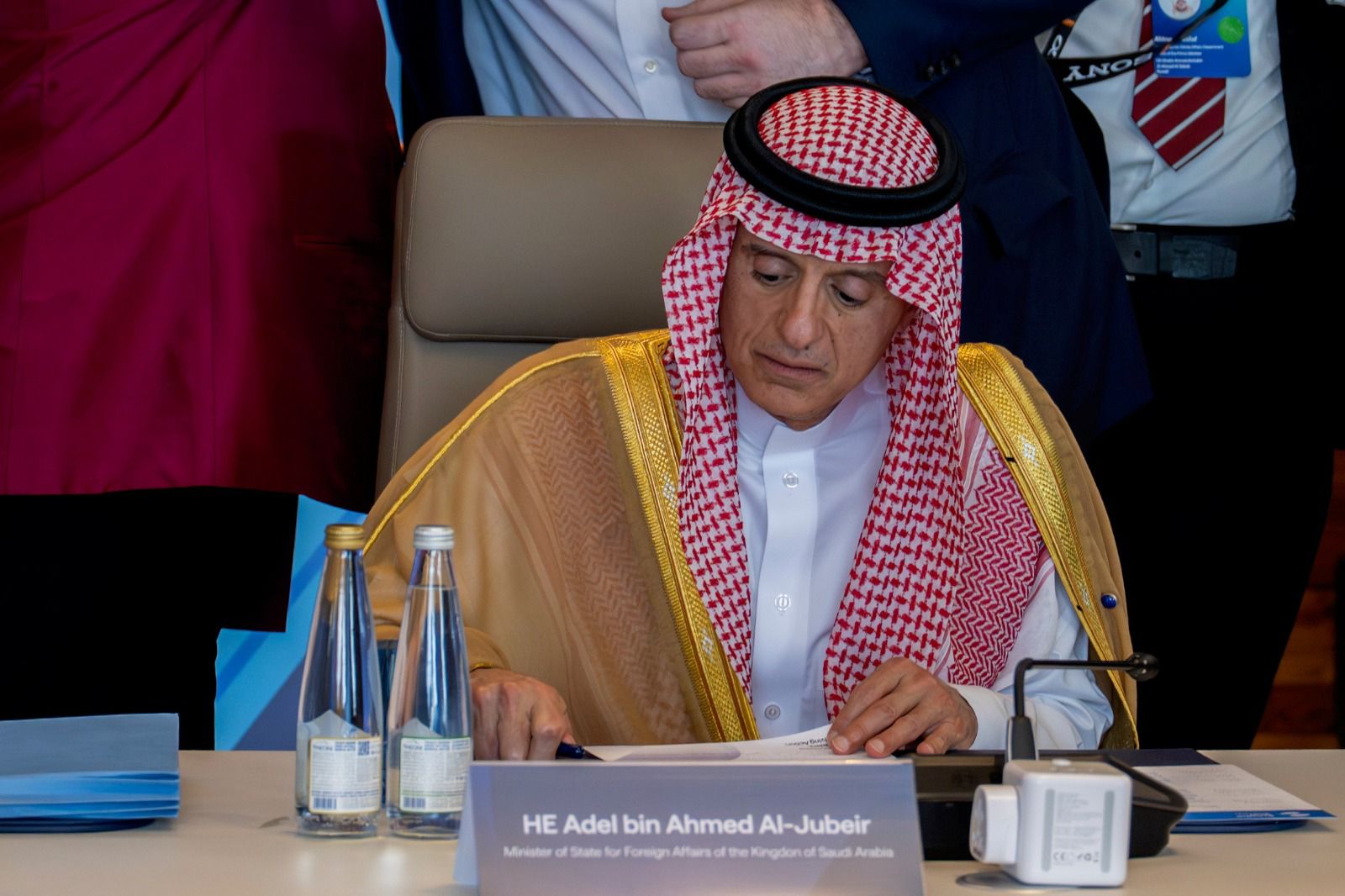 نيابة عن سمو ولي العهد.. وزير الدولة للشؤون الخارجية يشارك في القمة الأوروبية الخليجية الجيوسياسية والاستثمارية الأولى