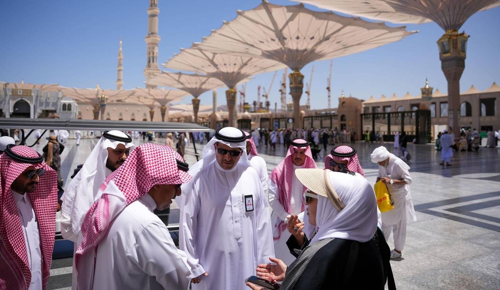 هيئة الرقابة ومكافحة الفساد تنفذ جولات رقابية استباقية ضمن خطتها للرقابة الشاملة لموسم حج 1447هـ